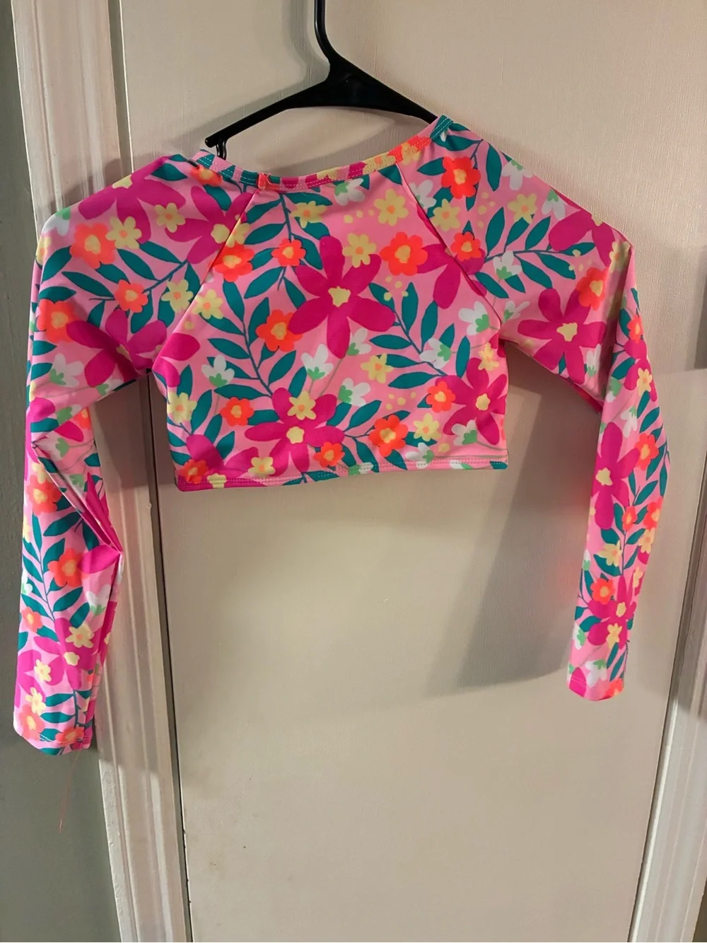 Cat and Jack Girls Pink Floral Long Sleeve Rashguard Swim Shirt Size M Medium 8